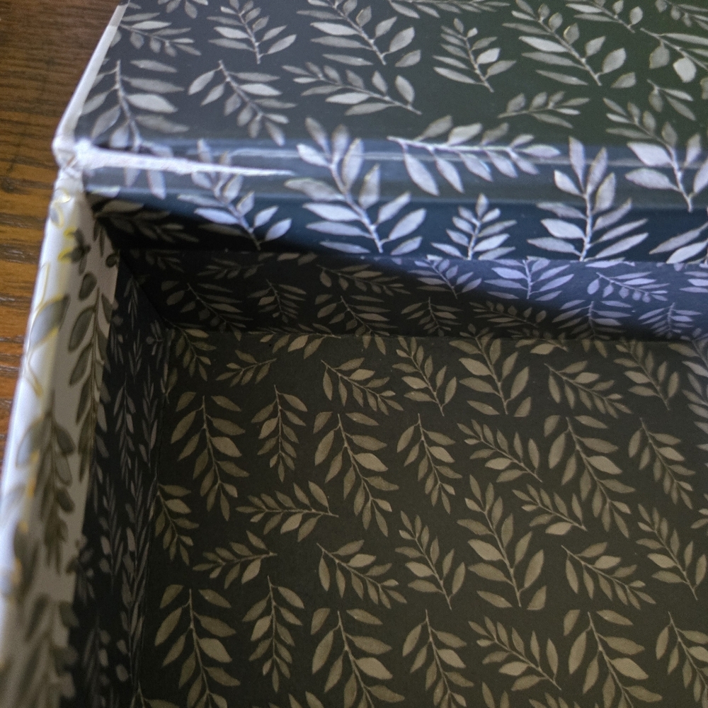 Floral Storage Box - Picture 4 of 9